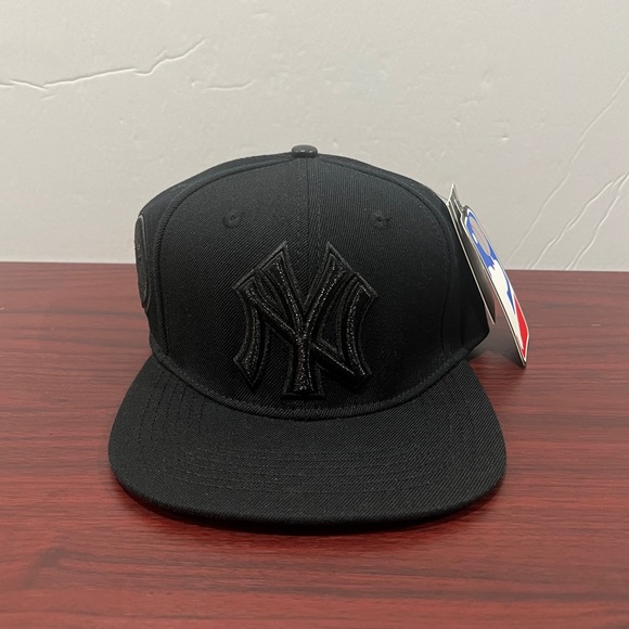 Pro Standard, Snapback Hat, New York Yankees - Picture 1 of 10